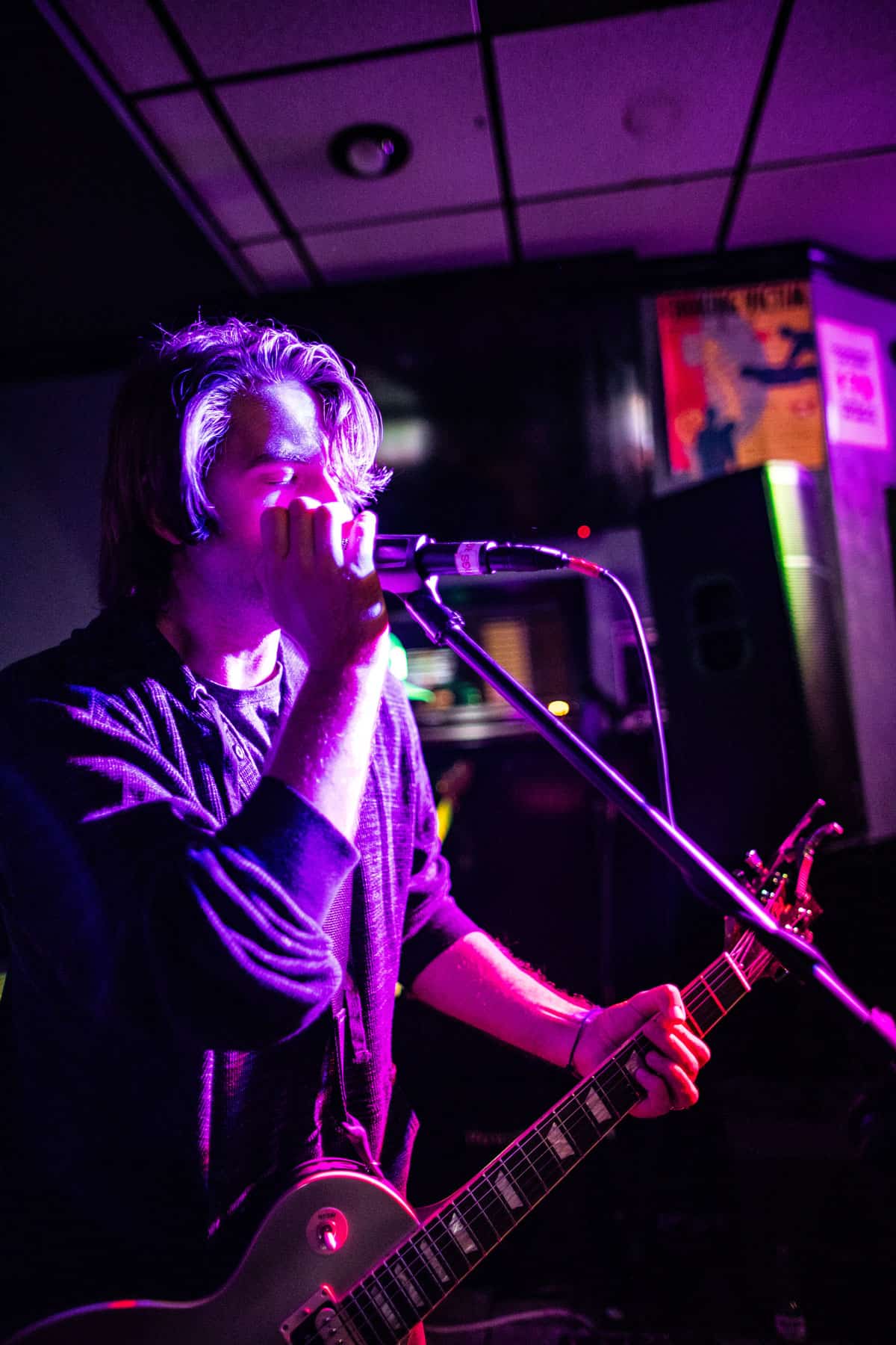 Conversing with Oceans at Music for a Cause (September 28, 2018). Photo by Lou Guarneri.