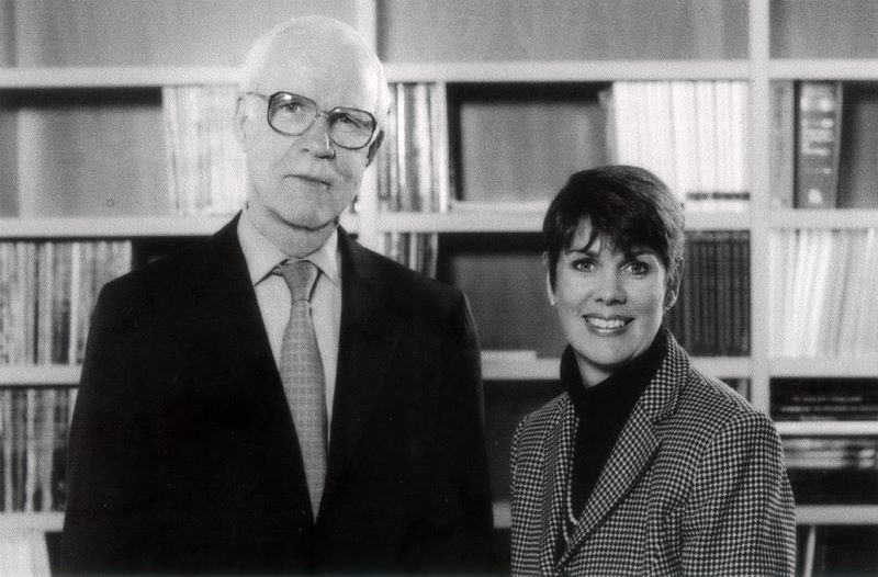 Dr. Lloyd J. Old with Jill O’Donnell-Tormey, Ph.D., the chief executive officer of the Cancer Research Institute in 1990s